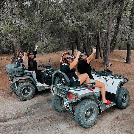 Atv Albania Botel *